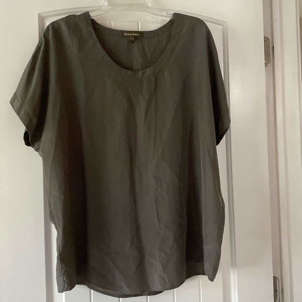 Tommy Bahama 100% Silk Blouse